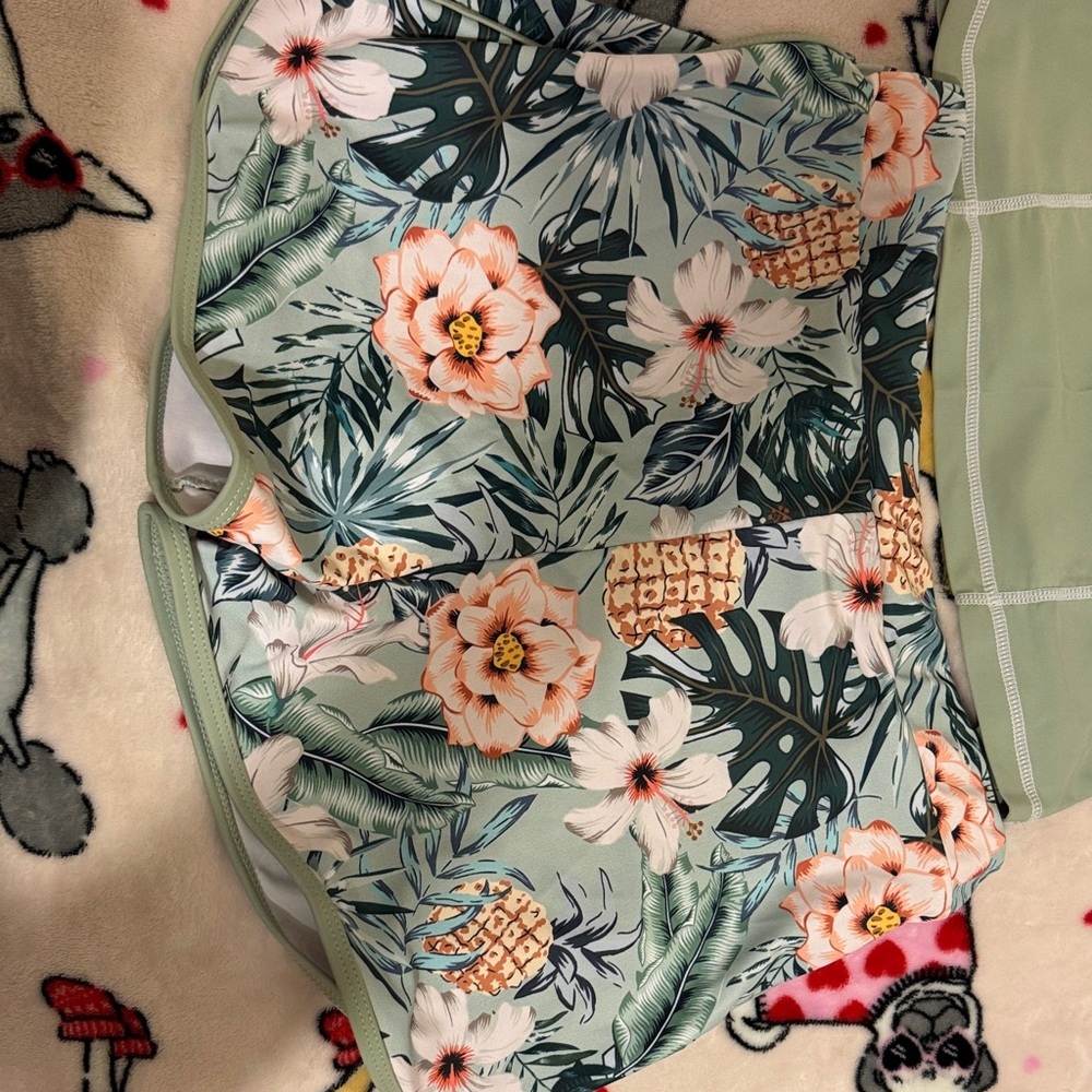 SHEIN Olive and Floral Long Sleeve Swim Bodysuit - Picture 6 of 7